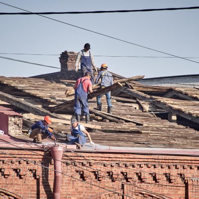 Dakreparatie bij lekkages Arnhem: snel en vakkundig geholpen